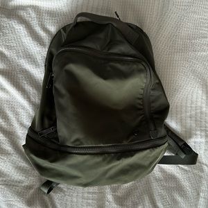 Lululemon backpack in green